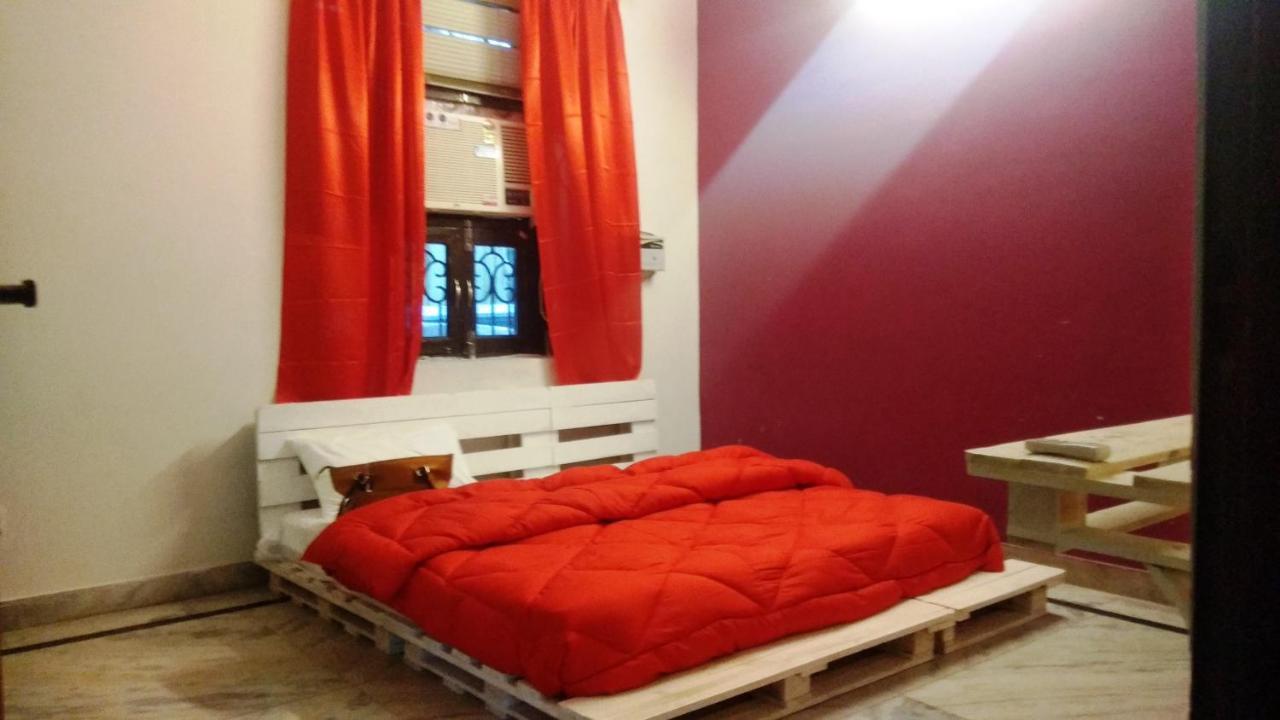 Farmstay - Capsule Den Yeni Delhi Dış mekan fotoğraf