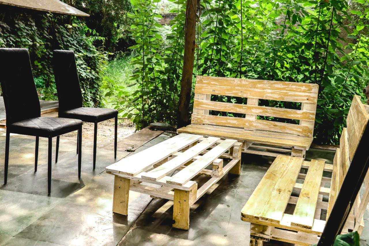 Farmstay - Capsule Den Yeni Delhi Dış mekan fotoğraf